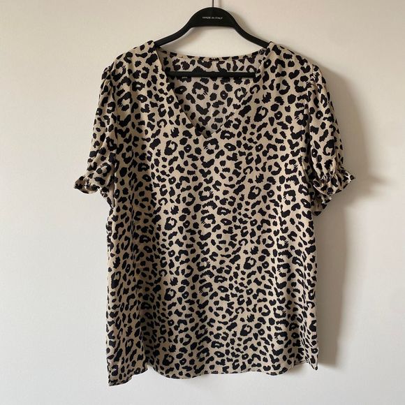 SHEIN Tops - SHEIN Women's Animal Print Top Size Large